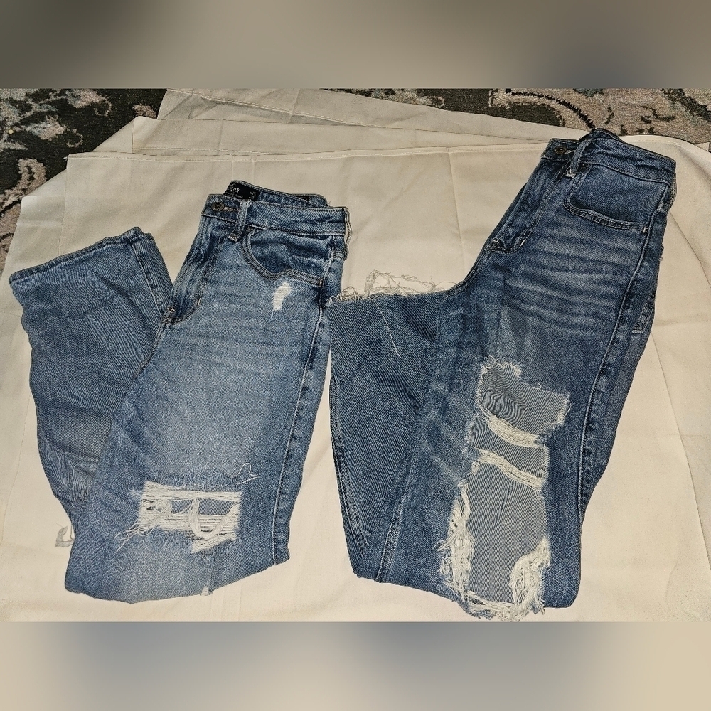2 Pairs of Womens Hollister Jeans 25 x 25 Ultra High-Rise Vintage Straight